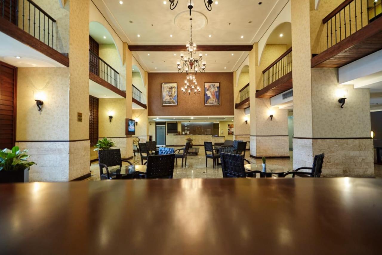 Eurobuilding Express Maiquetia Hotel Exterior photo The lobby of the hotel