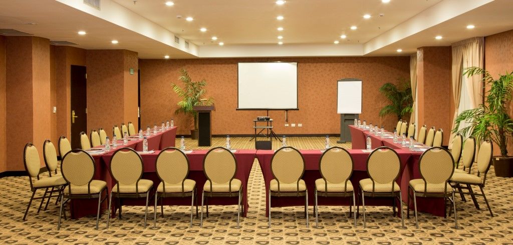 Eurobuilding Express Maiquetia Hotel Exterior photo Meeting room