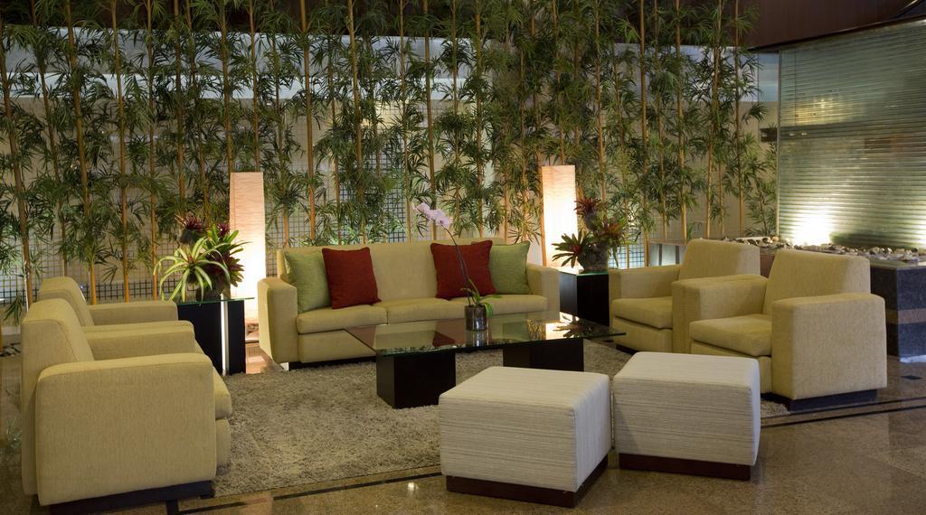 Eurobuilding Express Maiquetia Hotel Exterior photo The lobby of the hotel